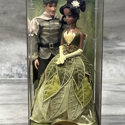 300.00 OBO Princess Tiana and Prince Haveen Disney Limited Edition 