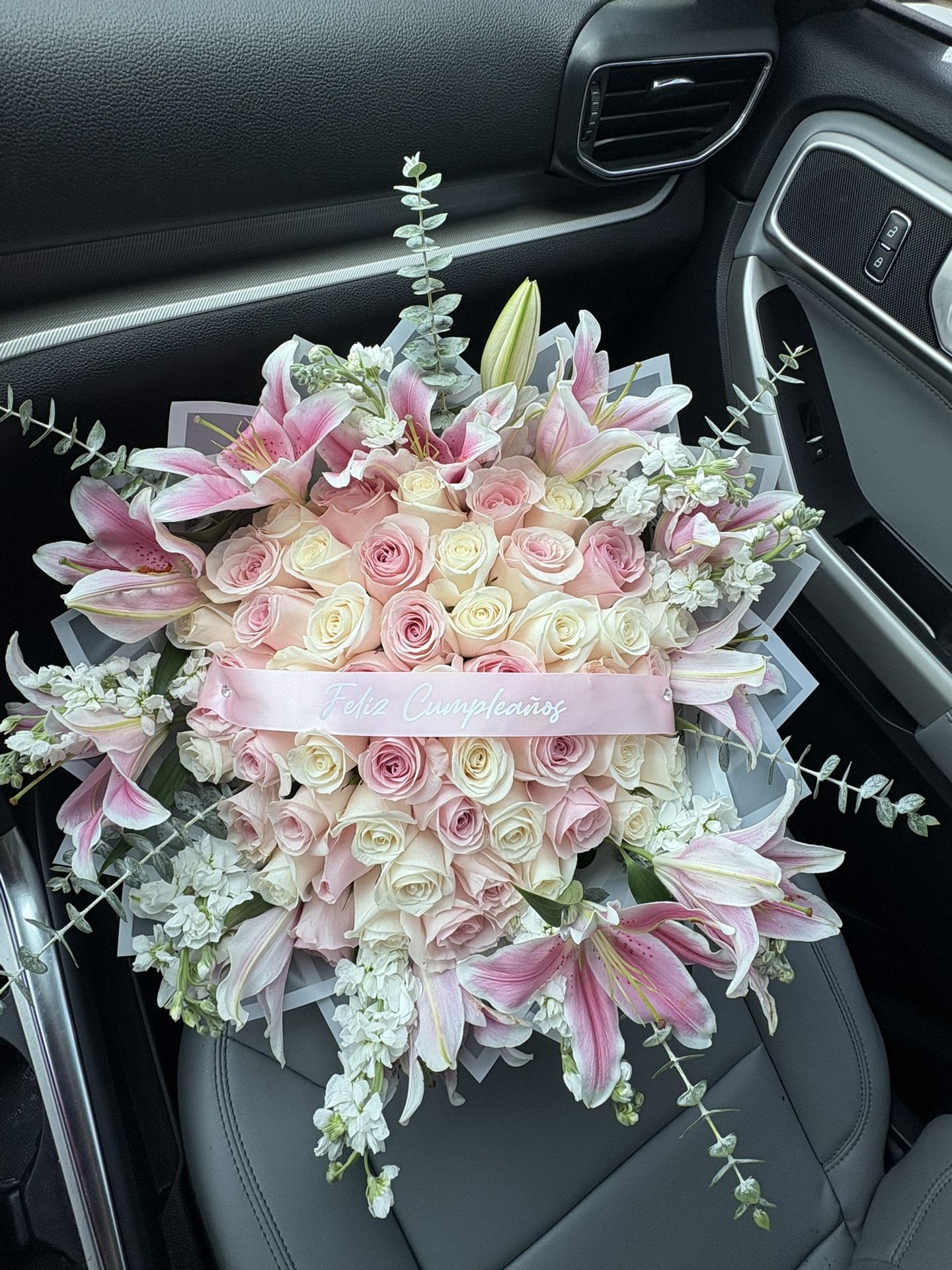 Ramo Buchon Roses Flower Bouquet