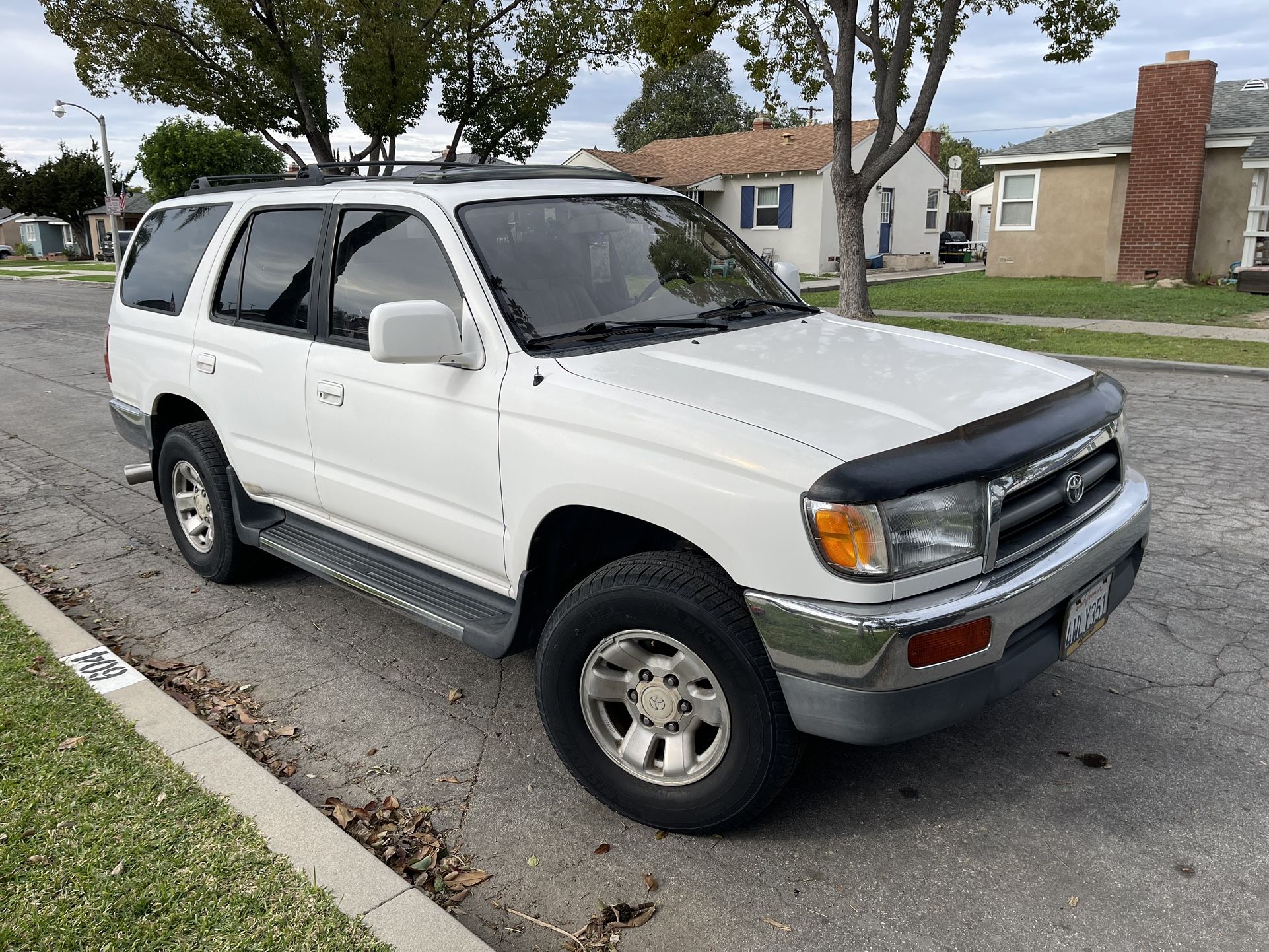 1998 Toyota 4Runner SR5 V6 – Runs Strong – No Leaks