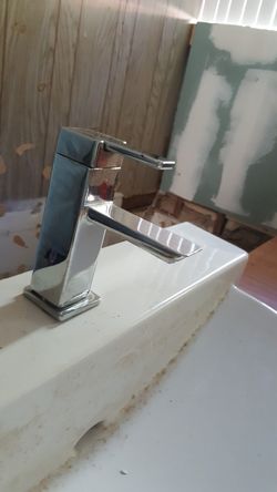 Moen chrome faucet