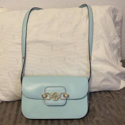 Brand New Guess Purse