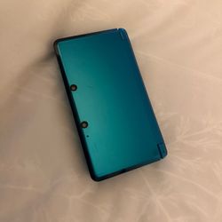 Blue 3ds With Memory Card And Charger 