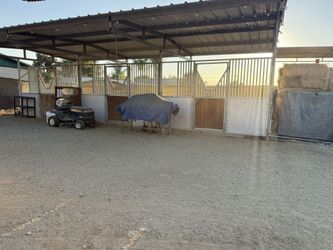 Caballerizas en Norco.