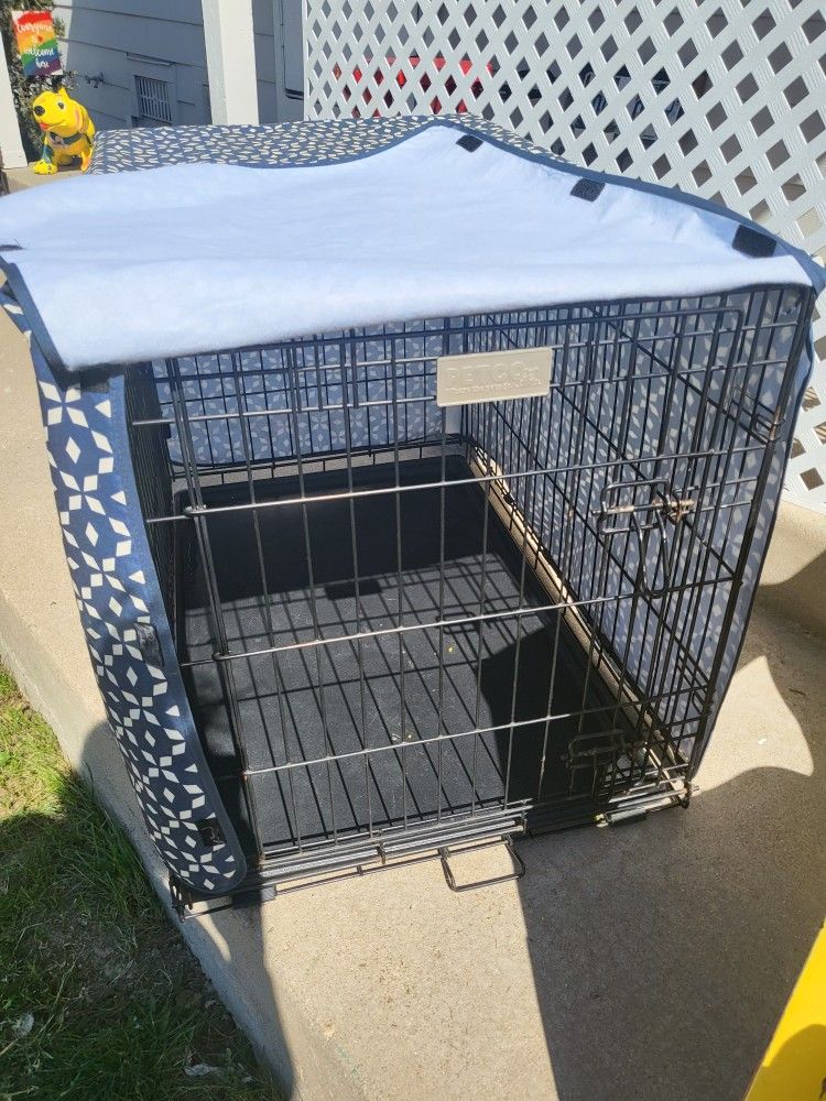 Large Dog Crate W/ Cover & Tray