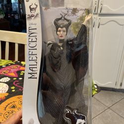 Disneys Dark Beauty Doll