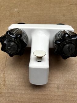 RV Tub & Shower Faucet Valve Diverter with Smoked Acrylic Knobs (Bisque Parchment)