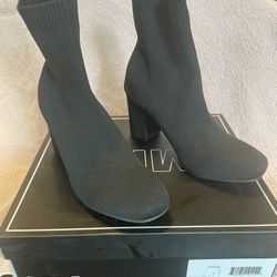 Very Black Boots Sz 6.5. MÍA Erika