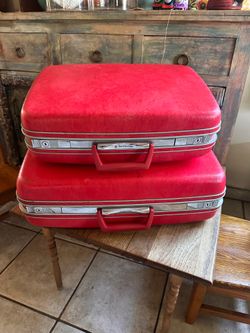 Vintage 1960s Samsonite set of two