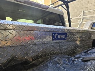 UWS Truck Tool Box