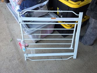 Regalo Easy Step Walk-Through Baby & Pet Gate - White Metal