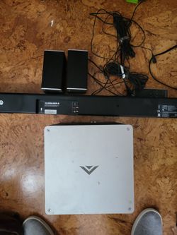 Vizio 5.1 SB4051C0 Soundbar With Sub And Rear