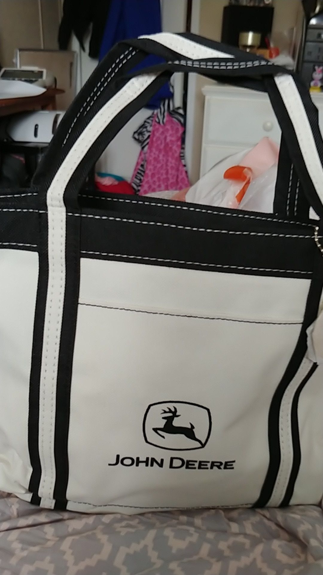 John Deere small bags.