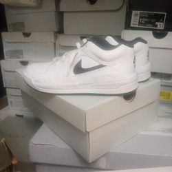 Air Jordan Flight  Formula23 Sz 8 Women