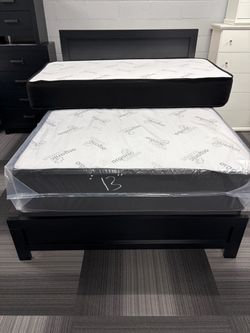 Huge sale for Mattress And Box Twin size #mattress and box 150.$ full 190$ Queen 200$ king 290$. free delivery free set up 708….289…7715… cash or Zell