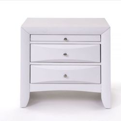 🎄🎄2 NIGHTSTAND NEW IN BOX