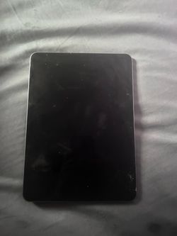 Broken iPad (the screen doesn’t turn on)