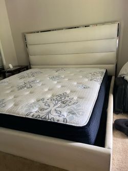 King size bed