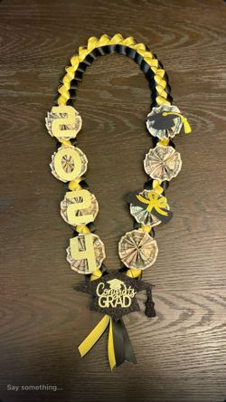Custom Graduation Leis
