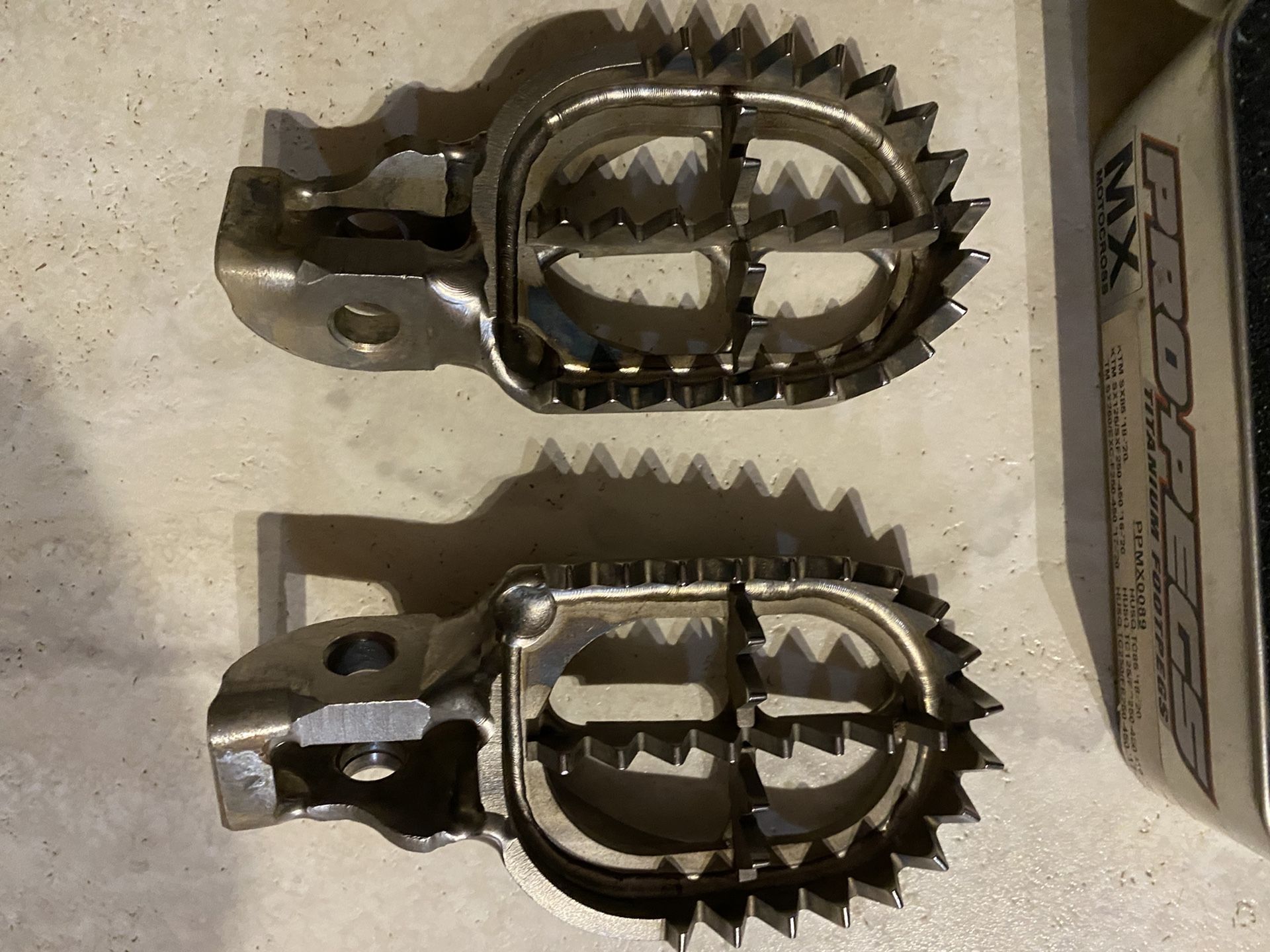 Pro-Pegs Titanium-KTM/Husq Foot pegs