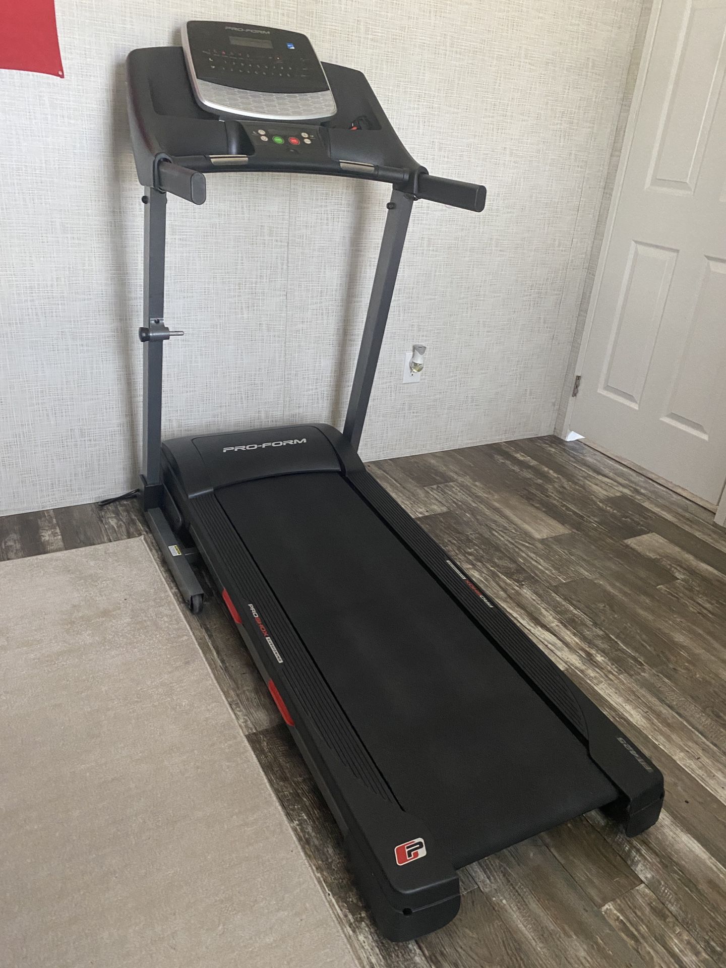 PROFORM TREADMILL BLACK