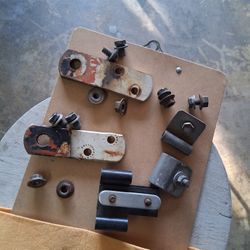 Older Jeep Parts Off A 83 Scrambler 