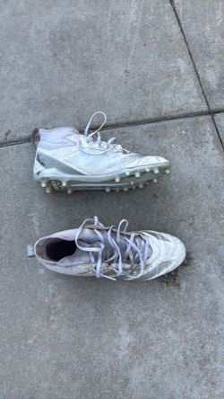 Size 10 football cleats