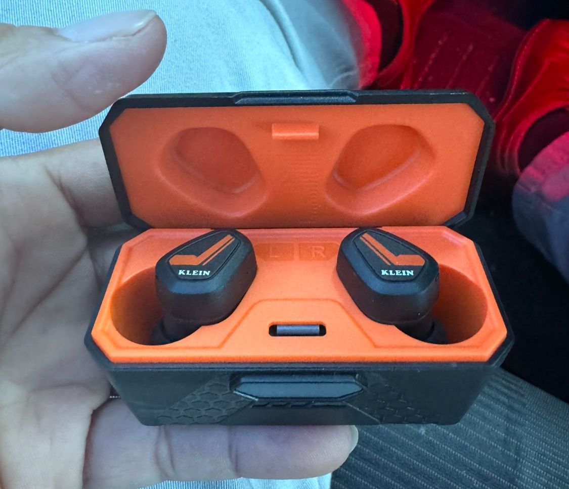 Klein Bluetooth Headphones 
