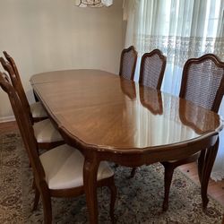 Table And Chairs 