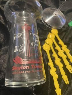 Niagara Falls Skylon Tower Glass With Plastic Lid 