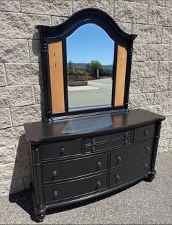 Elegant decorative design