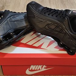Nike Shox Size 10.5 For Men