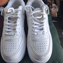 Nike Air Force 1 Shadow in the "Triple White" colorway (https://offerup.com/redirect/?o=Ty5CTw==) 