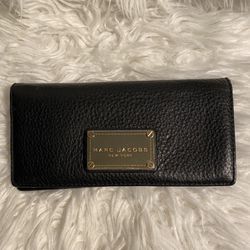 Marc Jacobs Bifold Wallet With Gold Embellishment