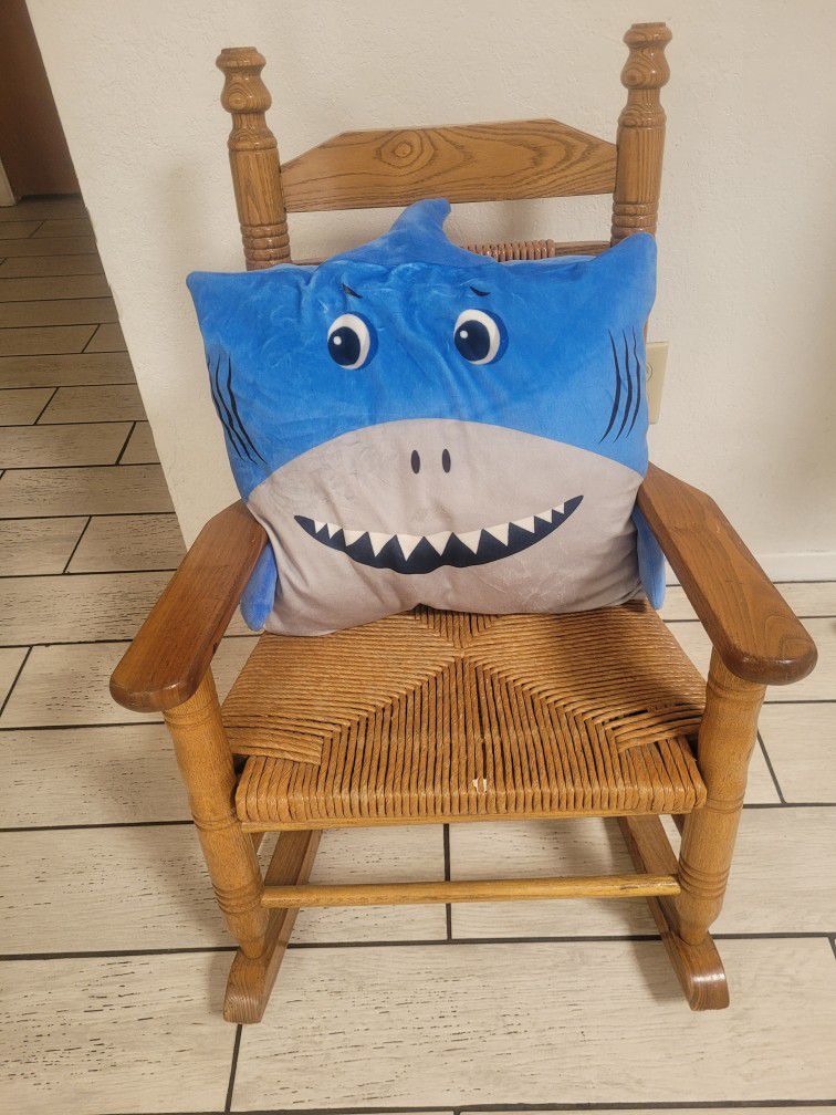 Kids Wooden Rocking Chair w/Shark Pillow obo