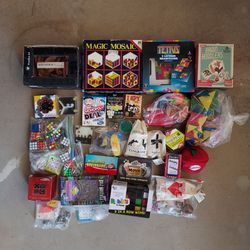 Lot of games, puzzles, toys