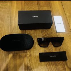 Sunglasses Tom ford