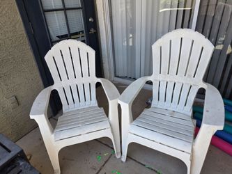 White Lounge Chairs $30