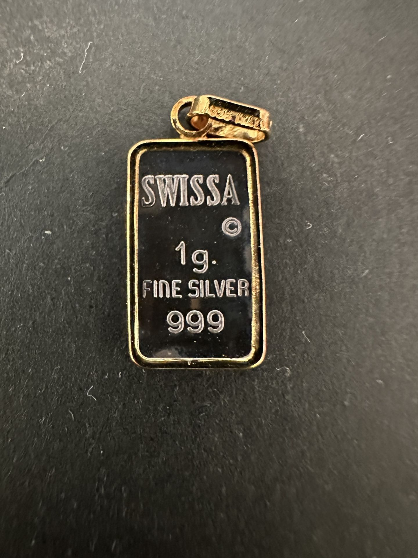 1 g. Swissa Pendant Necklace