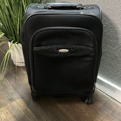 Spinner Suitcase 22 inch