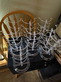 8 sunglasses display stands