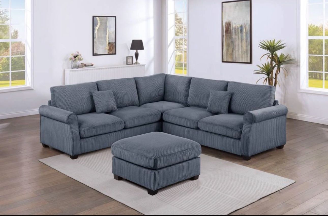 $469 Sectional With Ottoman