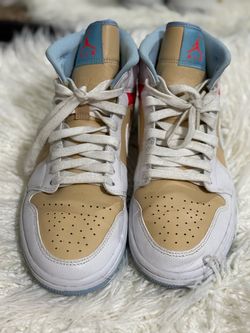 Air Jordan 1 Mid SE Sesame Women’s Size 10