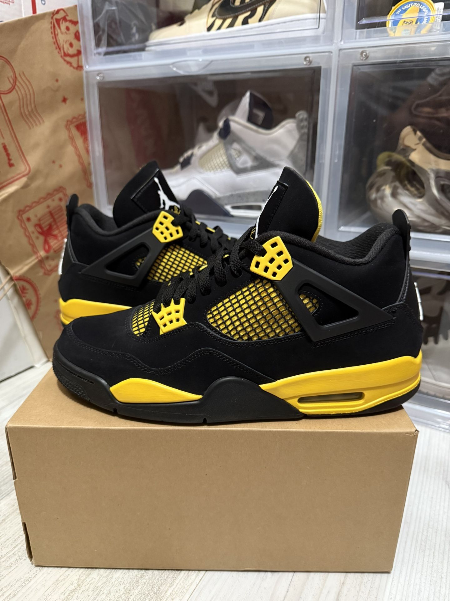 Air Jordan 4 Retro Yellow Thunder 2023