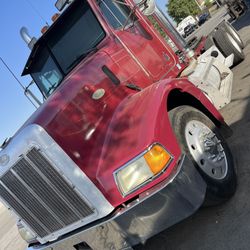 97 Peterbilt 385
