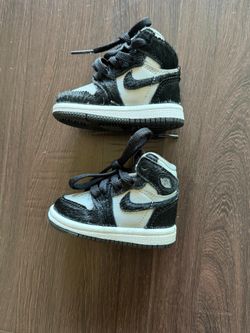 New Nike toddler size 2C first person that brings $30 now take it price is firm Costa Mesa
