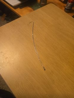 Pure 14kt white gold ( 585 italy) necklace chain (broken at link) 1.5g