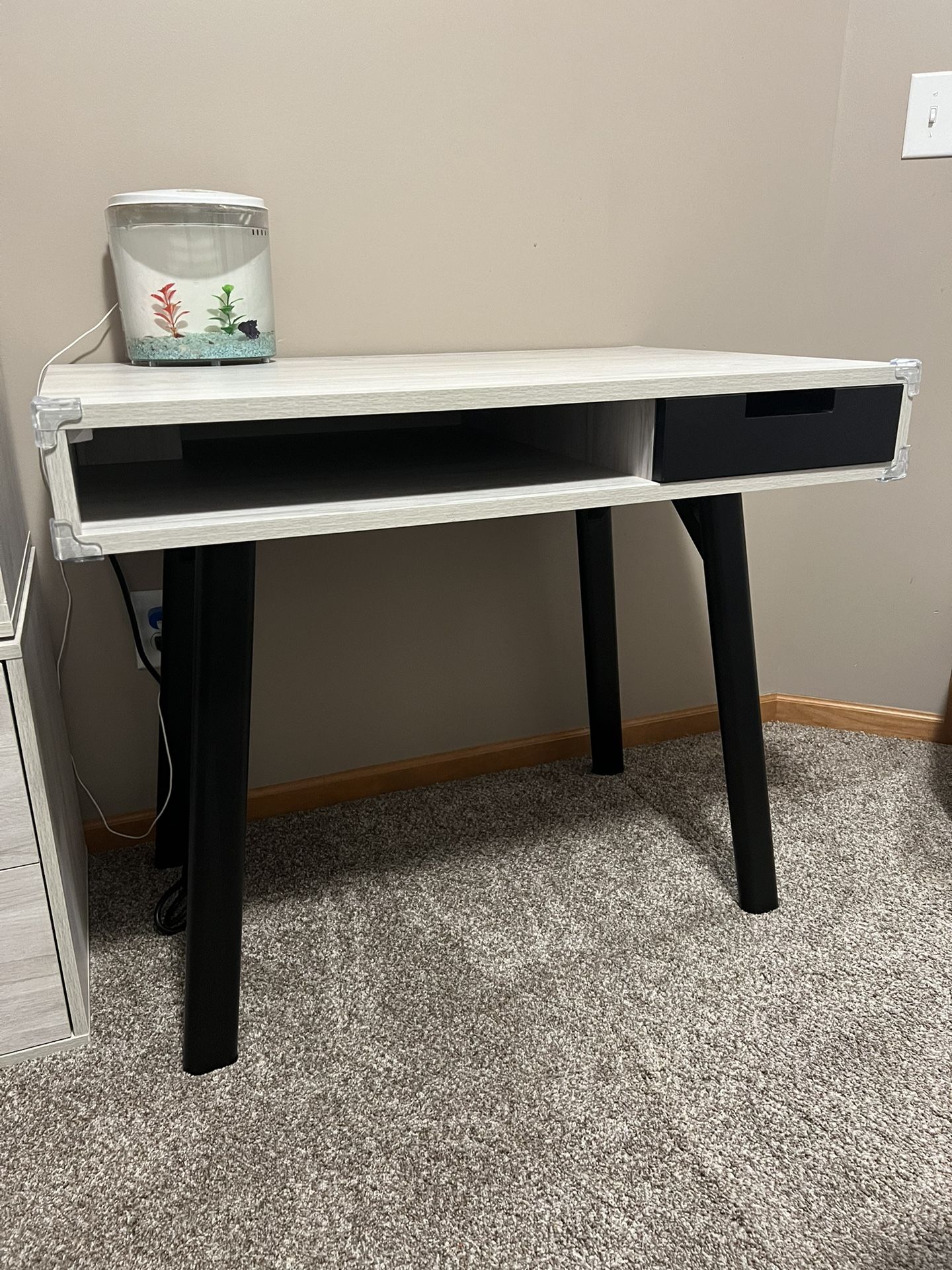 NEW IN BOX University Furnishings Student Or Work From Home Desk
