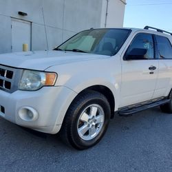 2010 Ford Escape XLT Clean Title 