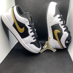 Air Jordan 1 LOW 4.5Y *NEW* Gold & Black