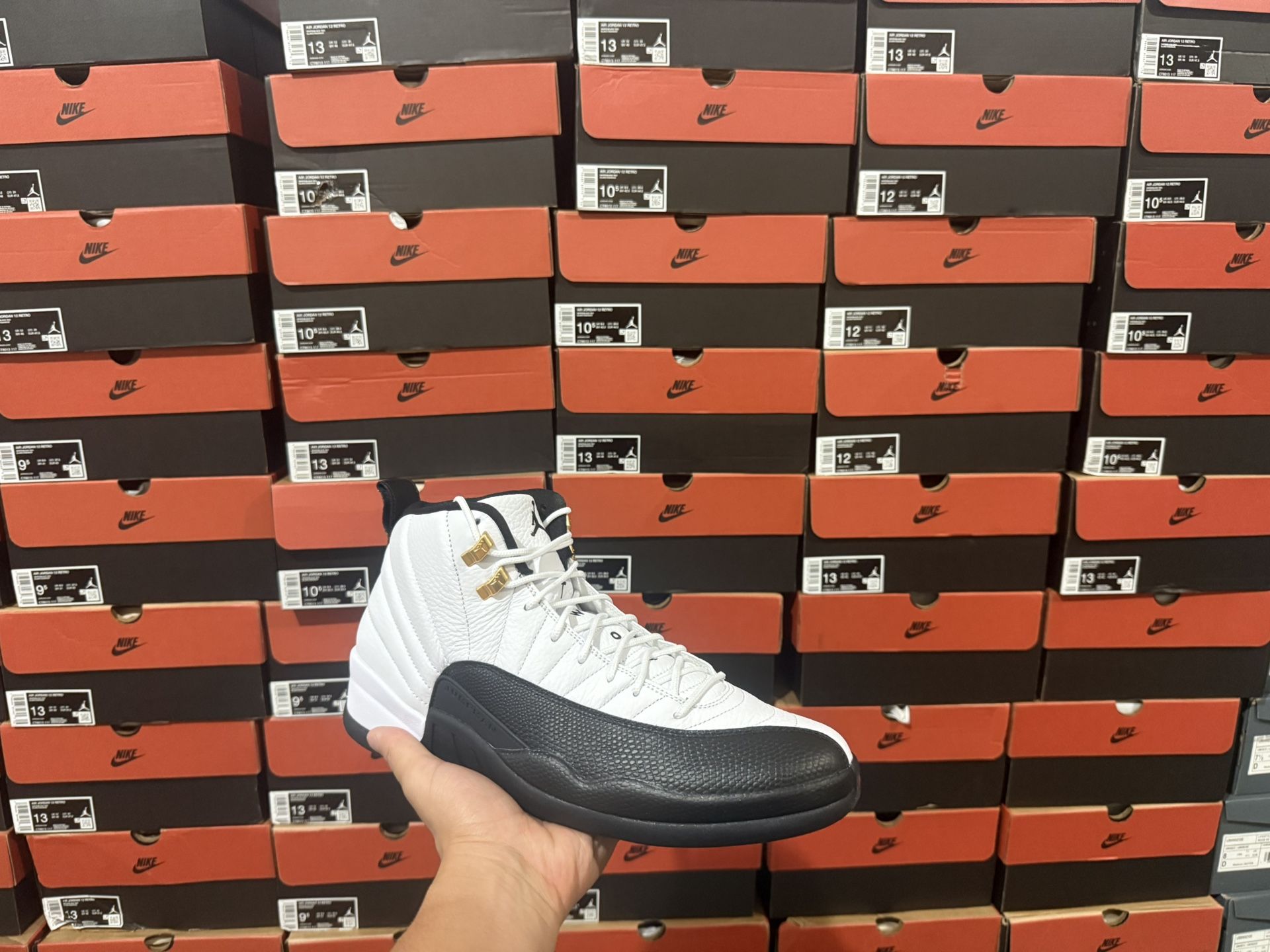Jordan Retro 12 Taxi